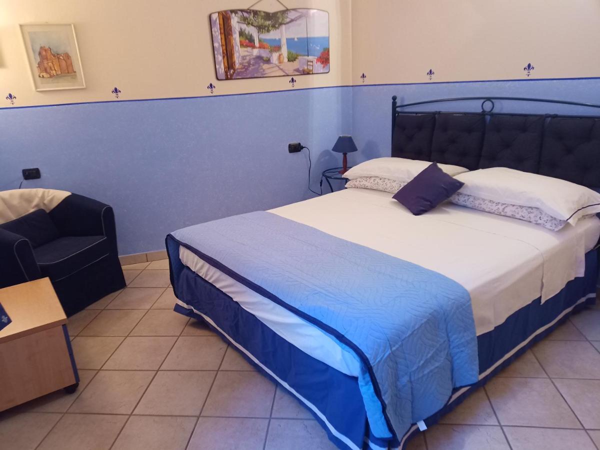 B&B Renzano Bedrooms Salò Eksteriør bilde