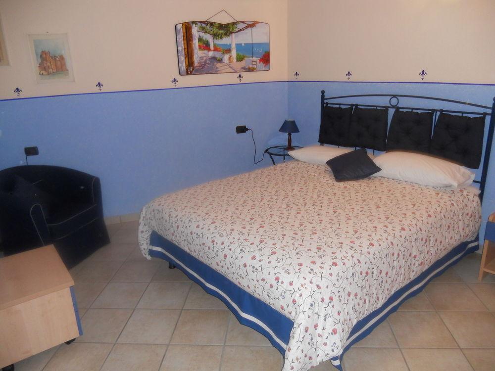 B&B Renzano Bedrooms Salò Eksteriør bilde