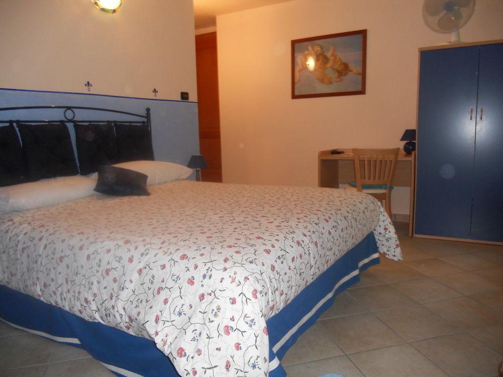 B&B Renzano Bedrooms Salò Eksteriør bilde